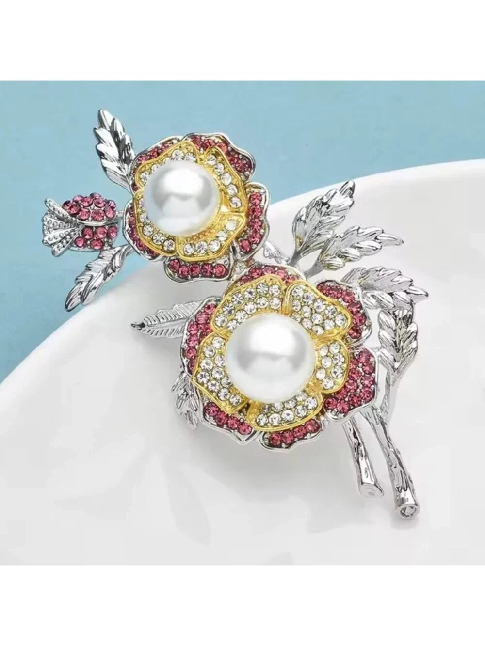 Elegant Silver Gold Floral Brooch with Pearls - Picture 3 of 4